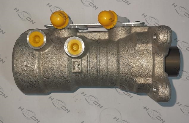 庆铃100P;: 02070209-43;Brake Master Cylinder