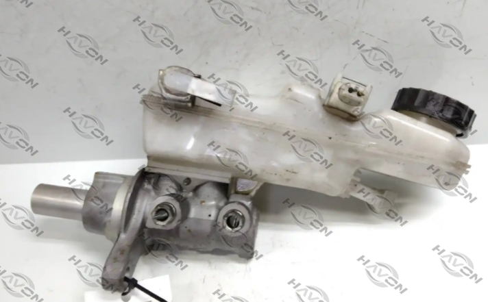 0204Y24235;Brake Master Cylinder